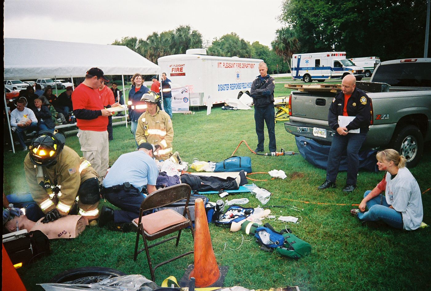 Several crews working patients on the grass in Charleston, 2008